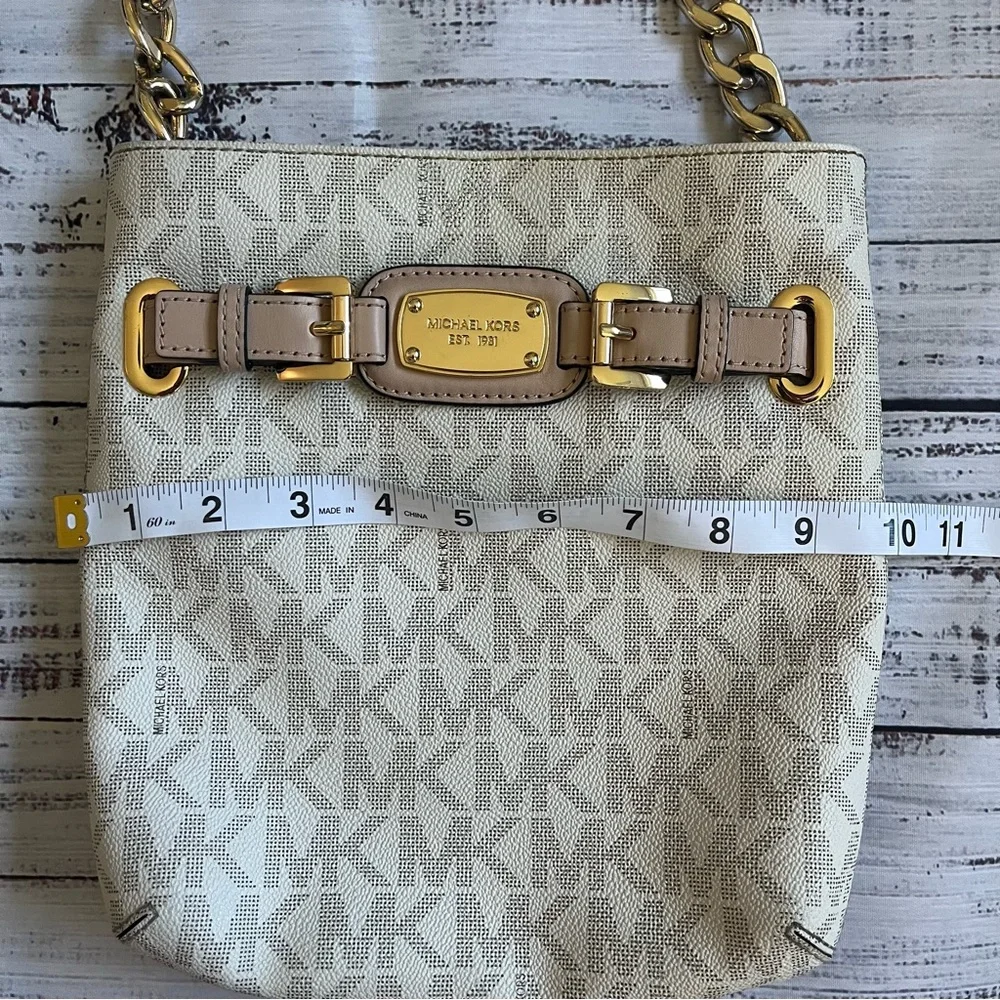 MICHAEL KORS HAMILTON TRAVEL MESSENGER CROSSBODY BAG VANILLA/ACORN GOLD NWOT - Picture 9 of 10